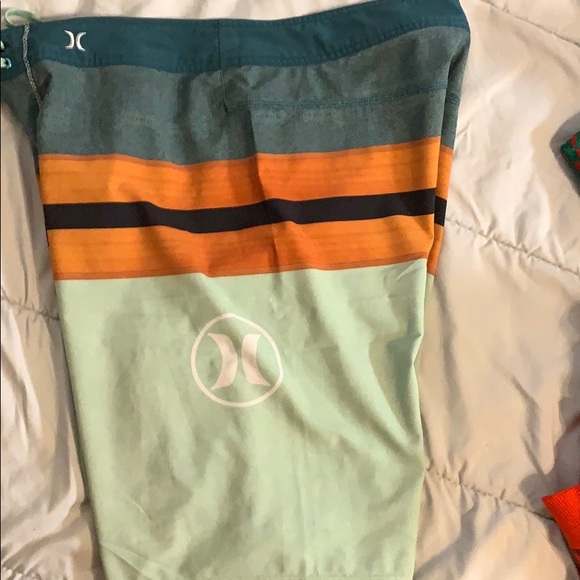 Men’s Hurley phantom board shorts - Picture 3 of 5